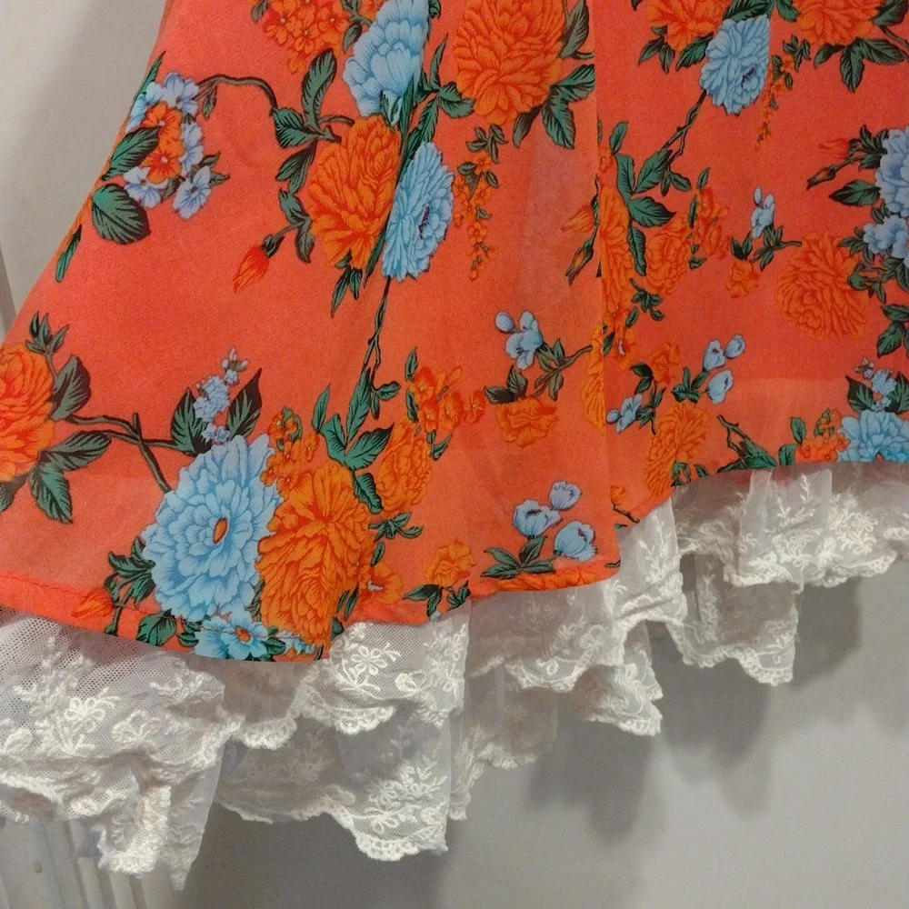 Umgee Floral Spaghetti Strap Swing Tank w/Lace Hem Size L- Cottagecore Romantic - Picture 4 of 6